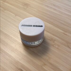 Jones Road Just a Sec (Linen)